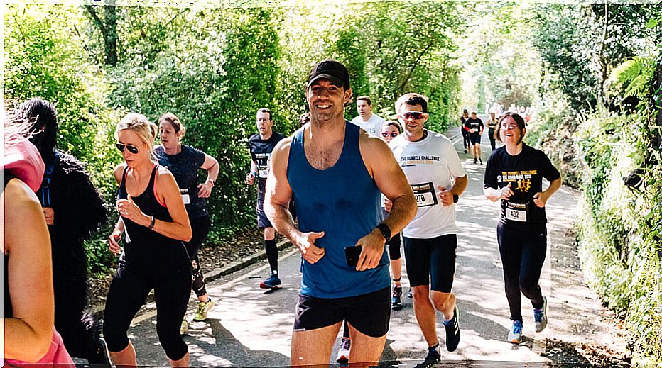 Henry Cavill en la carrera del 2019.